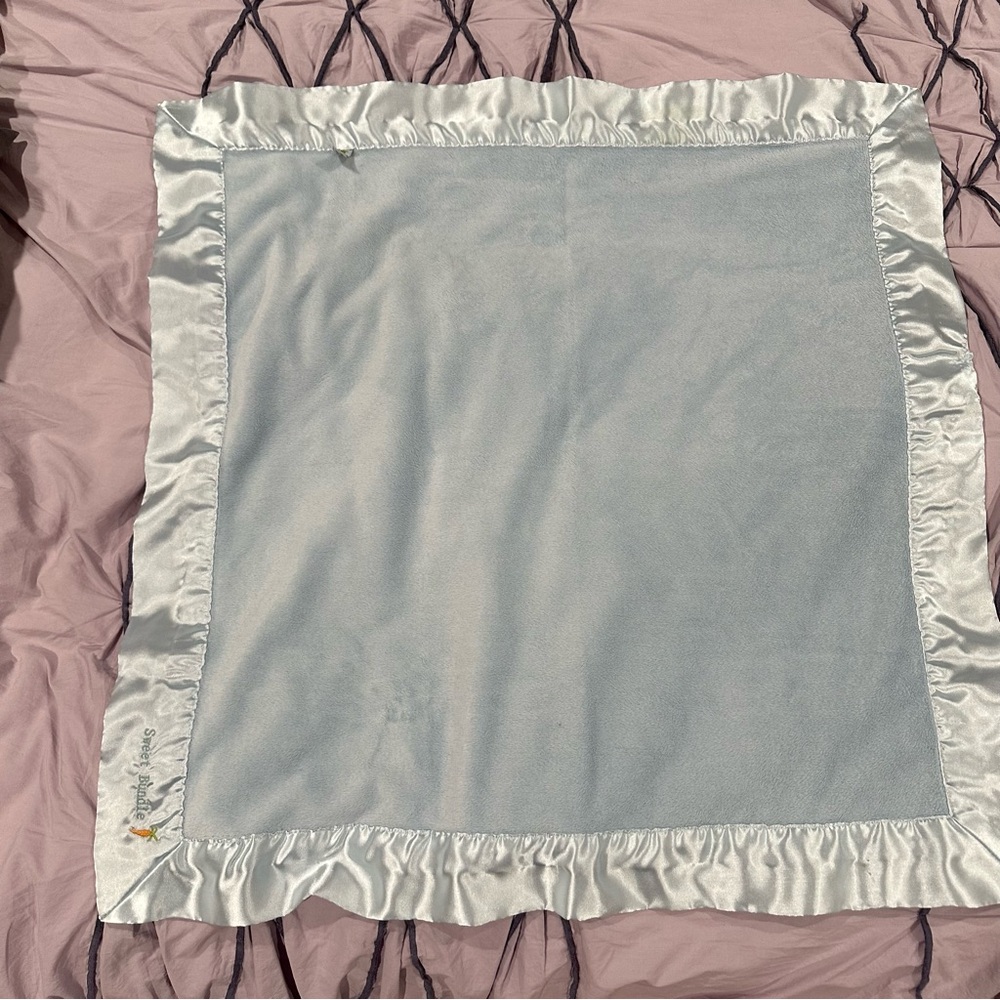 Bundle of 3 Baby Blankets: Little Giraffe, HB and Bunnies By The Bay - Picture 12 of 16